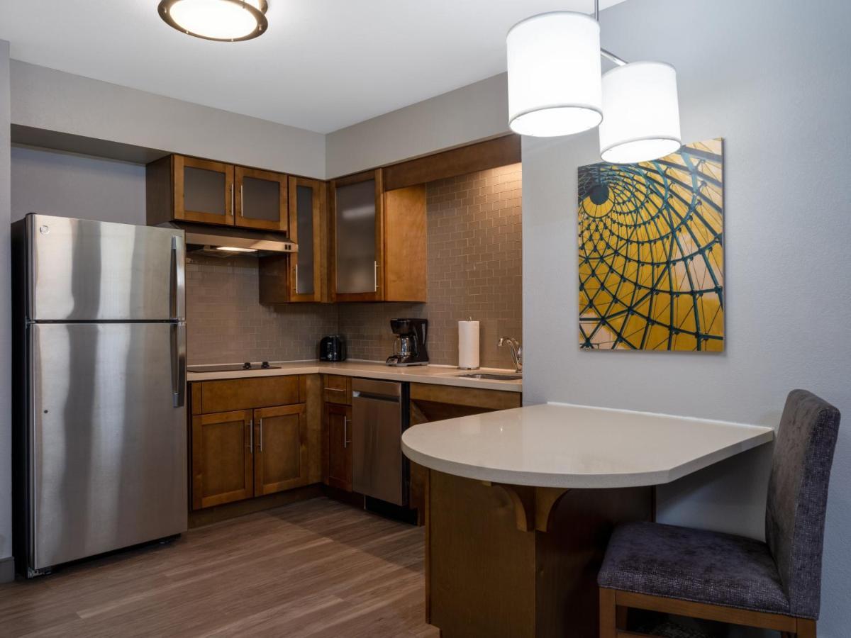 Staybridge Suites - Sioux City Southeast By Ihg Exterior photo